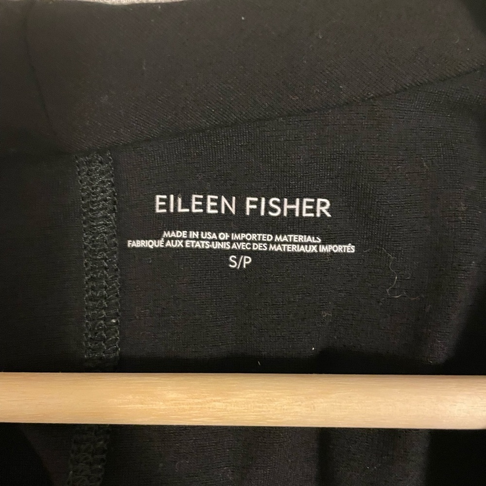 Eileen Fisher -  Women's Black Zip-Up Blazer - Size S/P - Picture 2 of 7